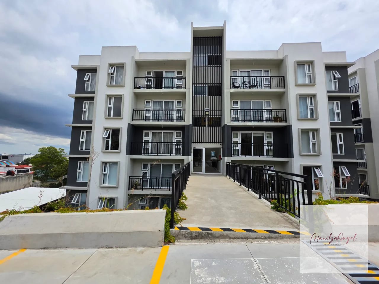 Renta de Apartamento en San Cristobal, Zona 8 de Mixco — Apartamento en Alquiler en Zona 8 Mixco, Guatemala, Ciudad — foto 1 de 11