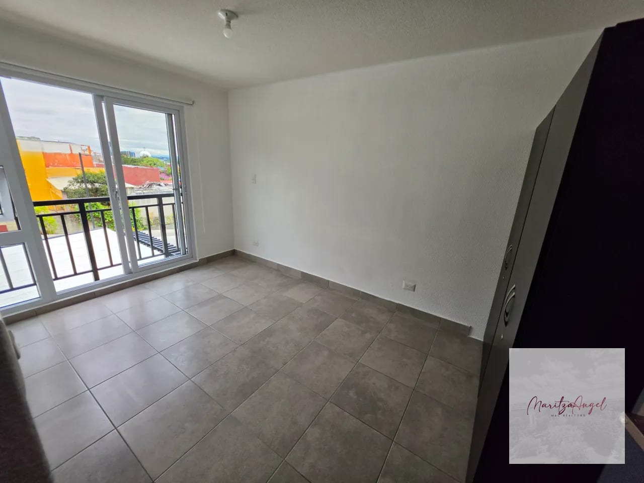 Renta de Apartamento en San Cristobal, Zona 8 de Mixco — Apartamento en Alquiler en Zona 8 Mixco, Guatemala, Ciudad — foto 9 de 11