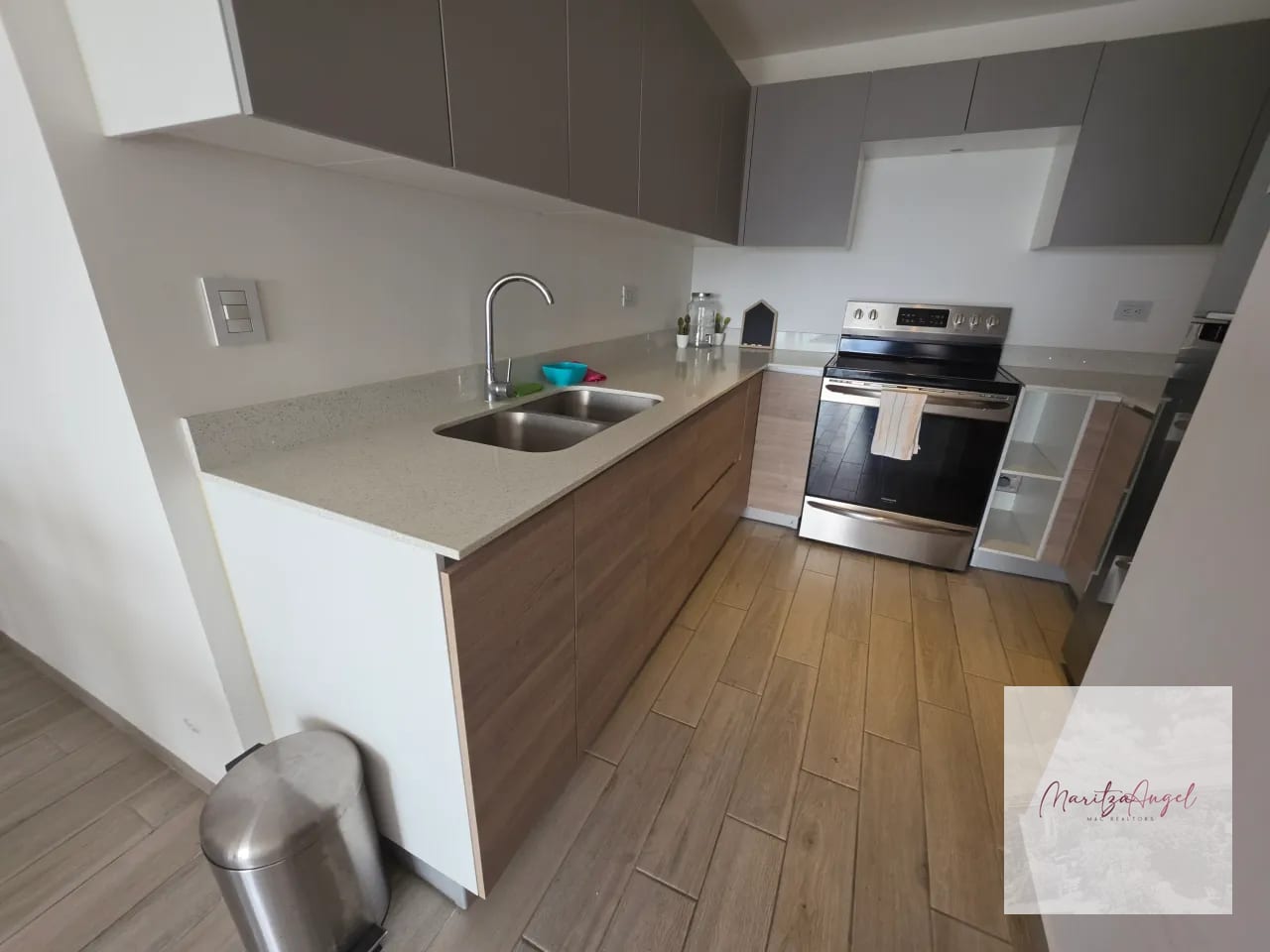Apartamento Amueblado en Renta Zona 10 — Apartamento en Alquiler en Parque 10, Zona 10, Guatemala, Ciudad — foto 5 de 16