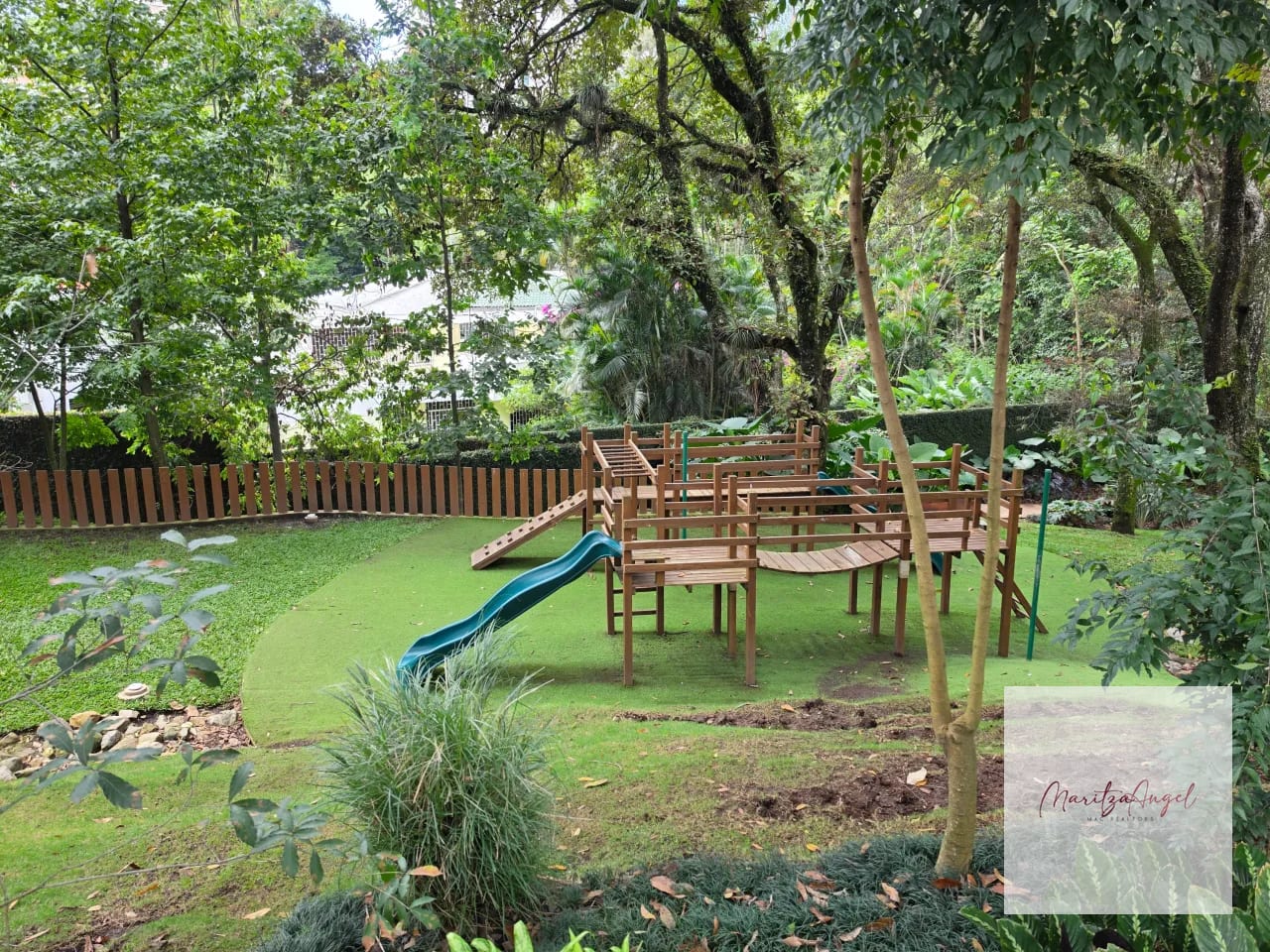 Apartamento en Renta en Zona 10 — Apartamento en Alquiler en Trento 10, Zona 10, Guatemala, Ciudad — foto 4 de 11