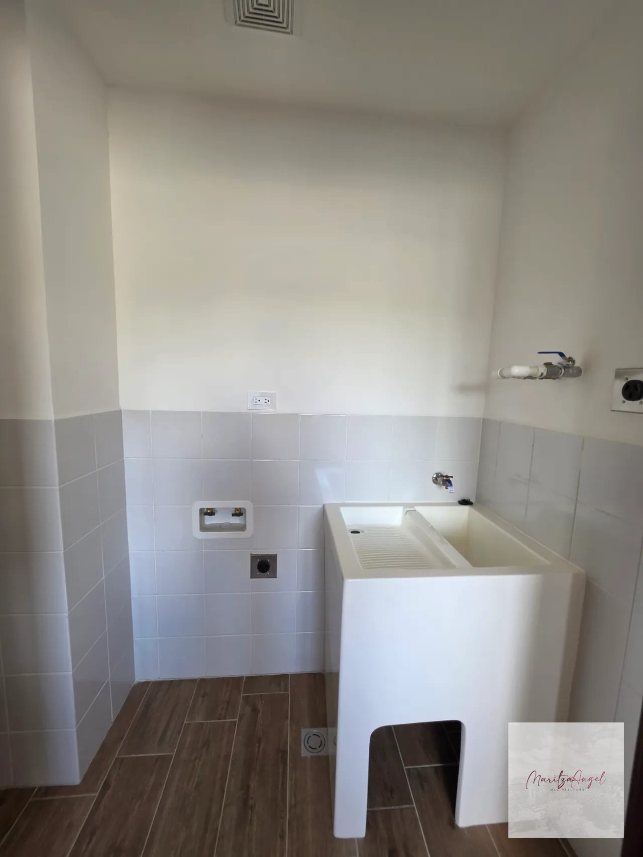 Apartamento en Venta en Condado el Naranjo Ñ, Edificio Nuvo — Apartamento en Venta en Condado Naranjo, Zona 4 Mixco, Guatemala, Ciudad — foto 5 de 14
