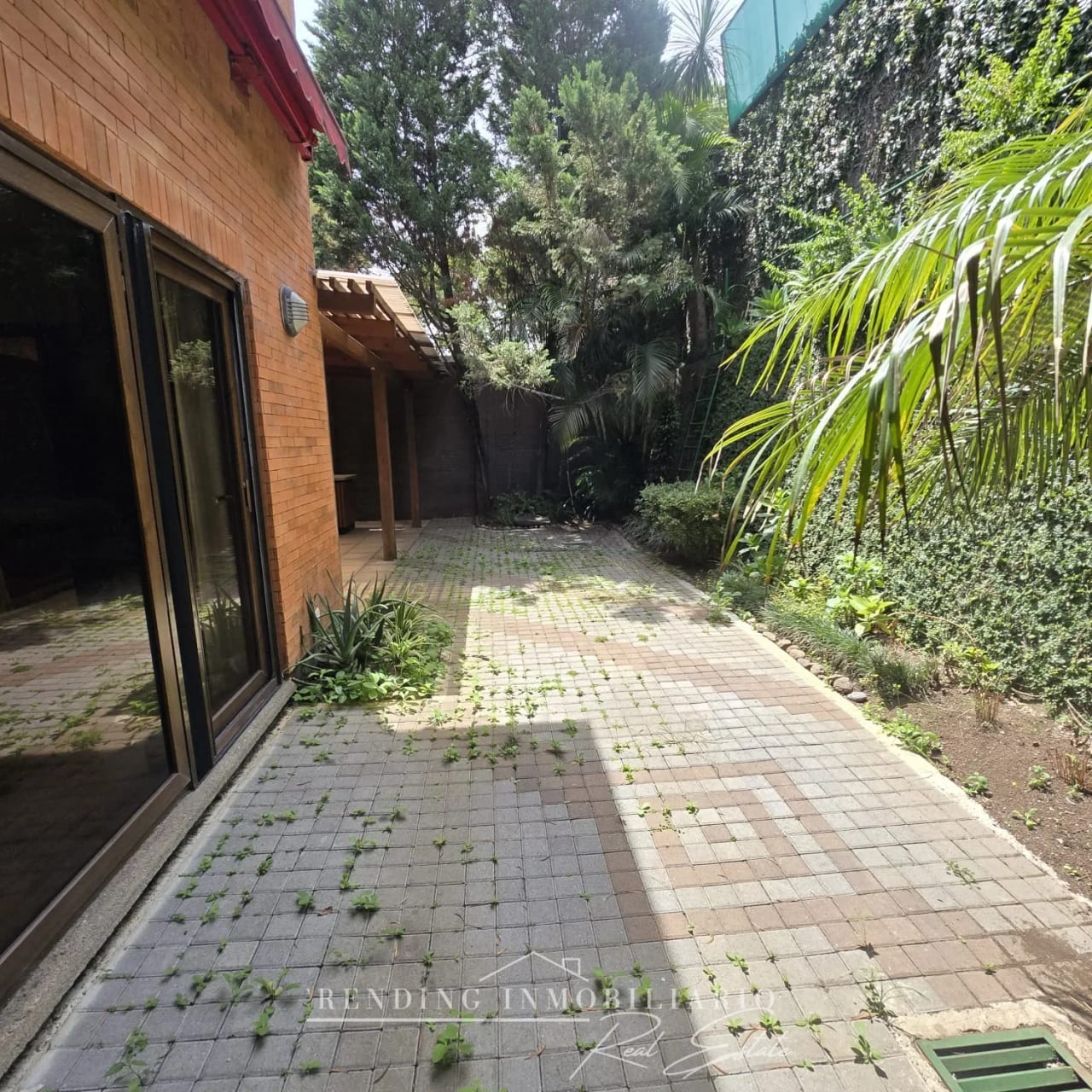 Casa en renta zona 10 condominio La Joya de 4 habitaciones + 2 estudio — Casa en Alquiler en Zona 10, Guatemala, Ciudad — foto 9 de 17