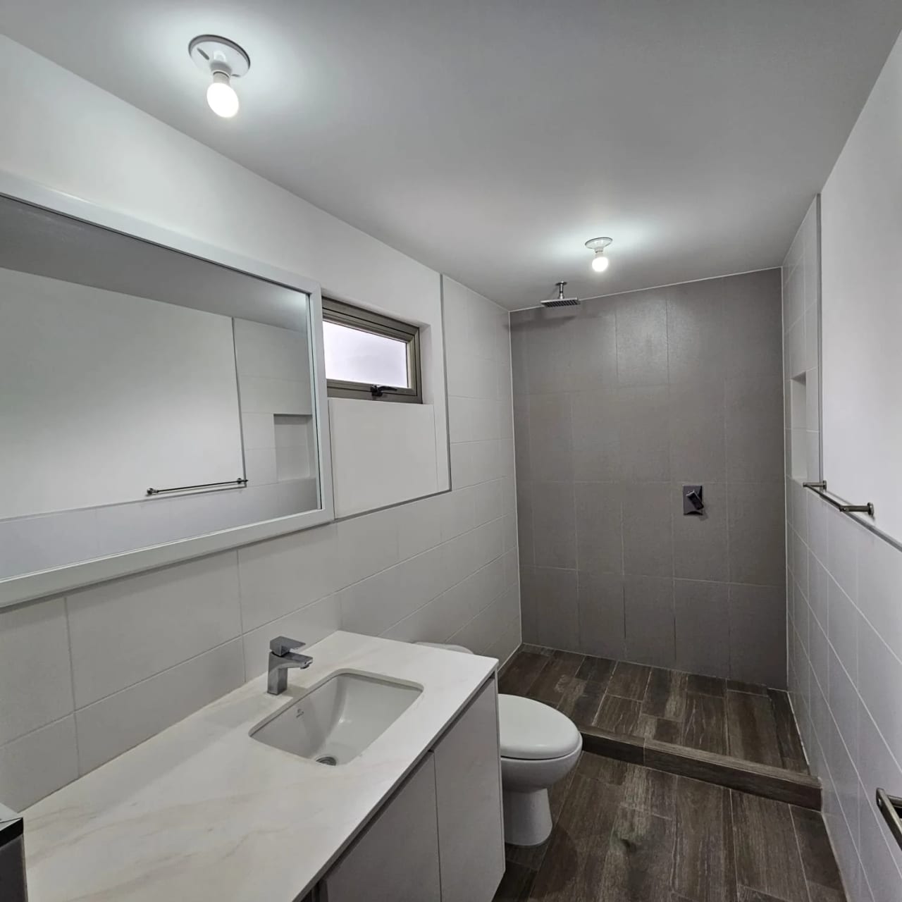 Apartamento en renta zona 14 edificio Segheria de 3 habitaciones — Apartamento en Alquiler en Segheria, Zona 14, Guatemala, Ciudad — foto 10 de 17