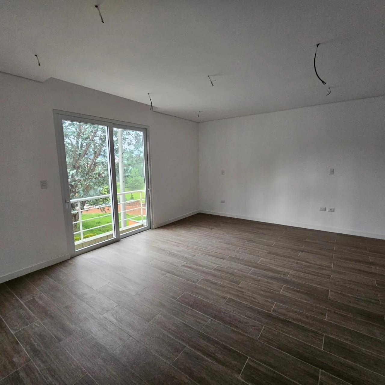 Casa en venta Buena Fuente CES 3 habitaciones + 6 parqueos — Casa en Venta en Santa Catarina Pinula, Guatemala, Ciudad — foto 13 de 17