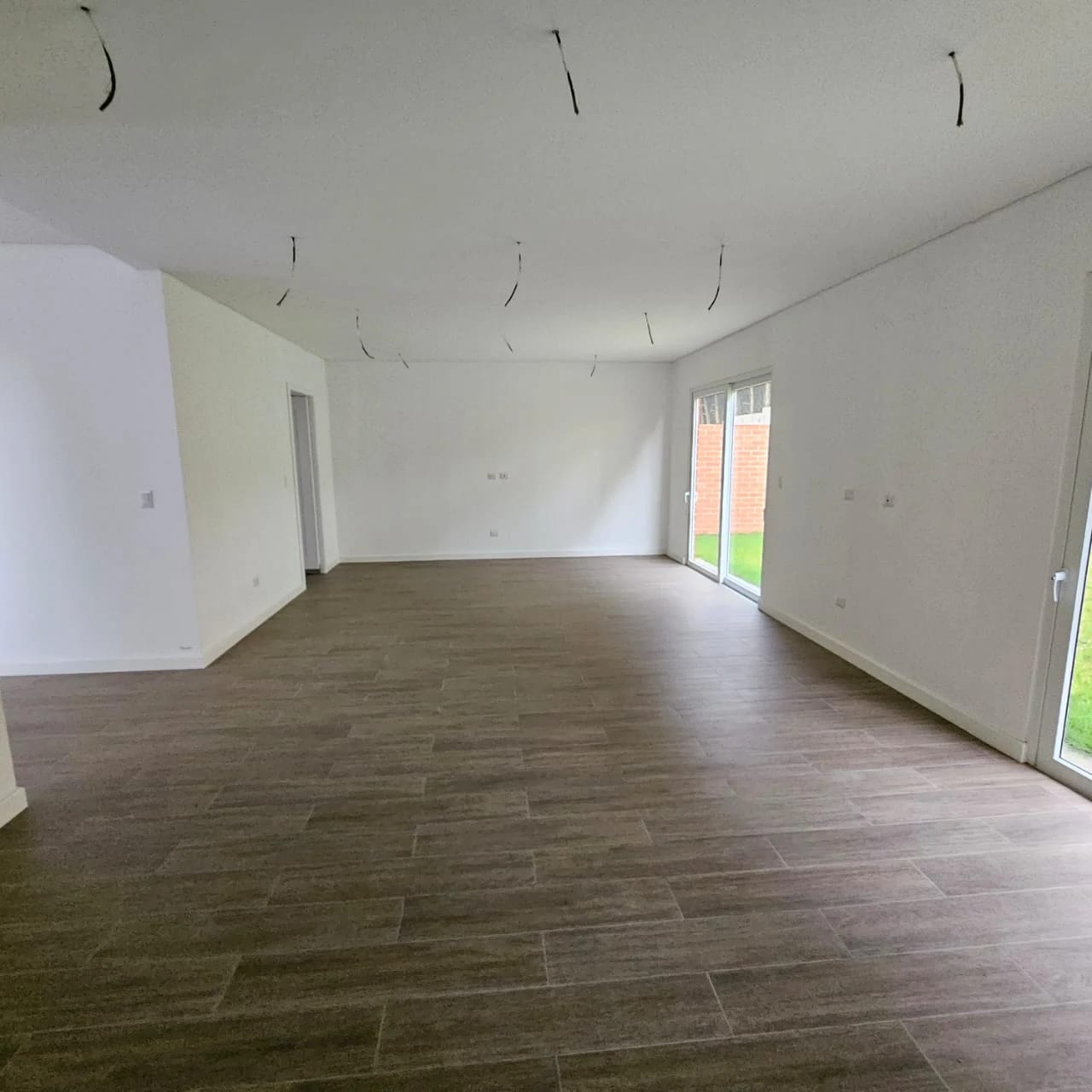 Casa en venta Buena Fuente CES 3 habitaciones + 6 parqueos — Casa en Venta en Santa Catarina Pinula, Guatemala, Ciudad — foto 3 de 17