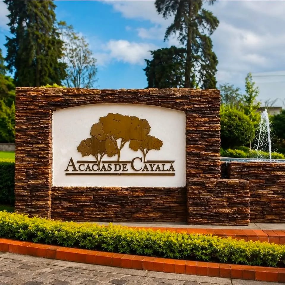 Casa en venta Acacias de Cayalá 4 habitaciones + 6 parqueos — Casa en Venta en Acacias de Cayalá, Zona 16, Guatemala, Ciudad — foto 1 de 1