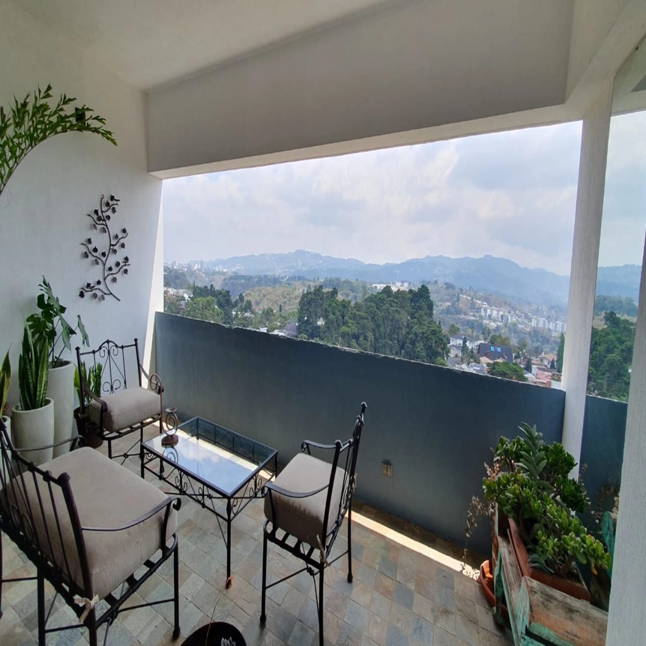 Apartamento amueblado en renta zona 14 edificio Premiere Club de 3 hab — Apartamento en Alquiler en Premiere Club, Zona 14, Guatemala, Ciudad — foto 13 de 14