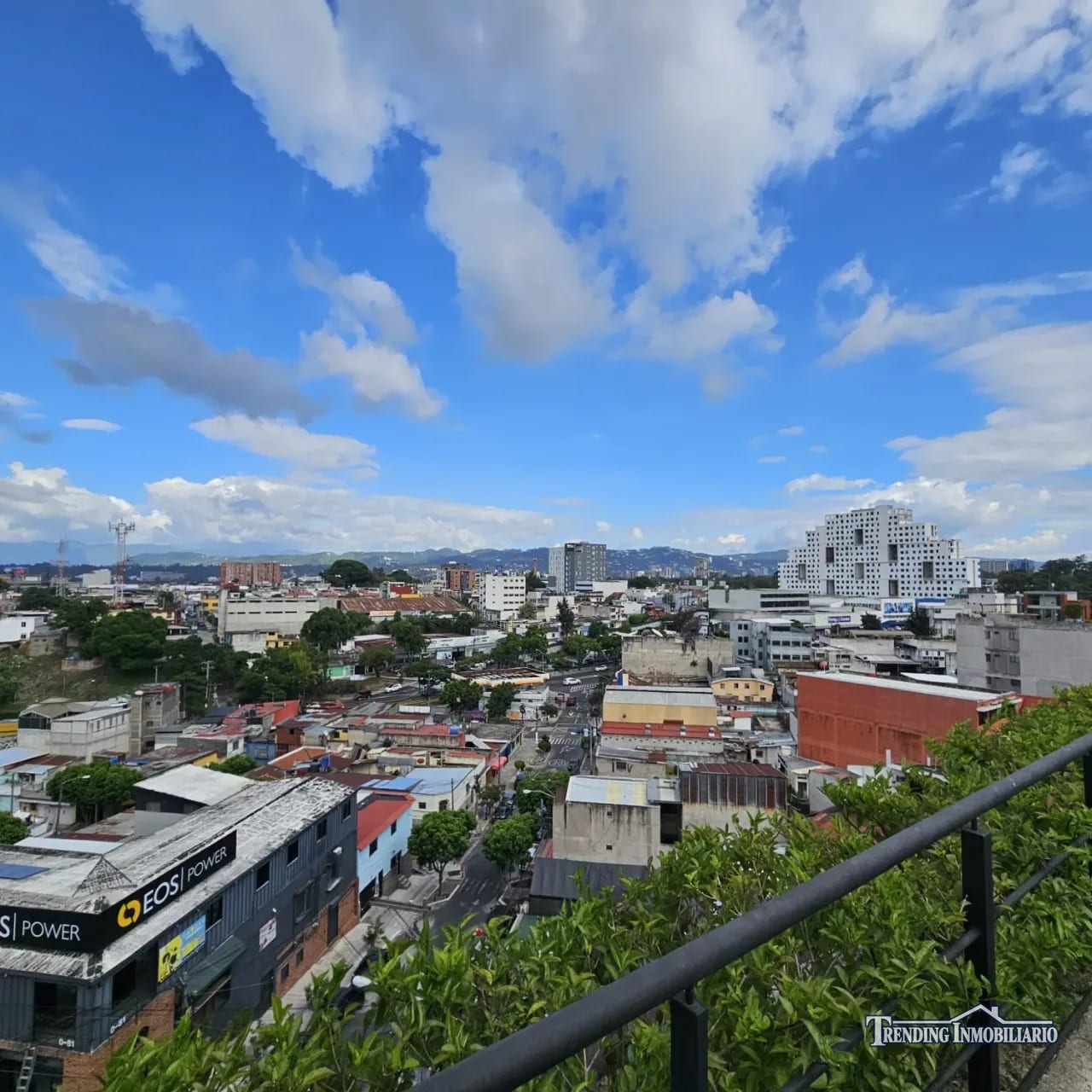 Oficina en venta z4 edificio Cuatro 36 de104 m² + 4 parqueos (Rentada) — Oficina en Venta en Cuatro 36, Zona 4, Guatemala, Ciudad — foto 3 de 7