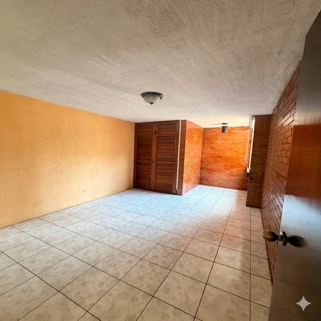 Casa en renta zona 10 para oficinas por Pradera de 5 habitaciones — Casa en Alquiler en Zona 10, Guatemala, Ciudad — foto 6 de 9