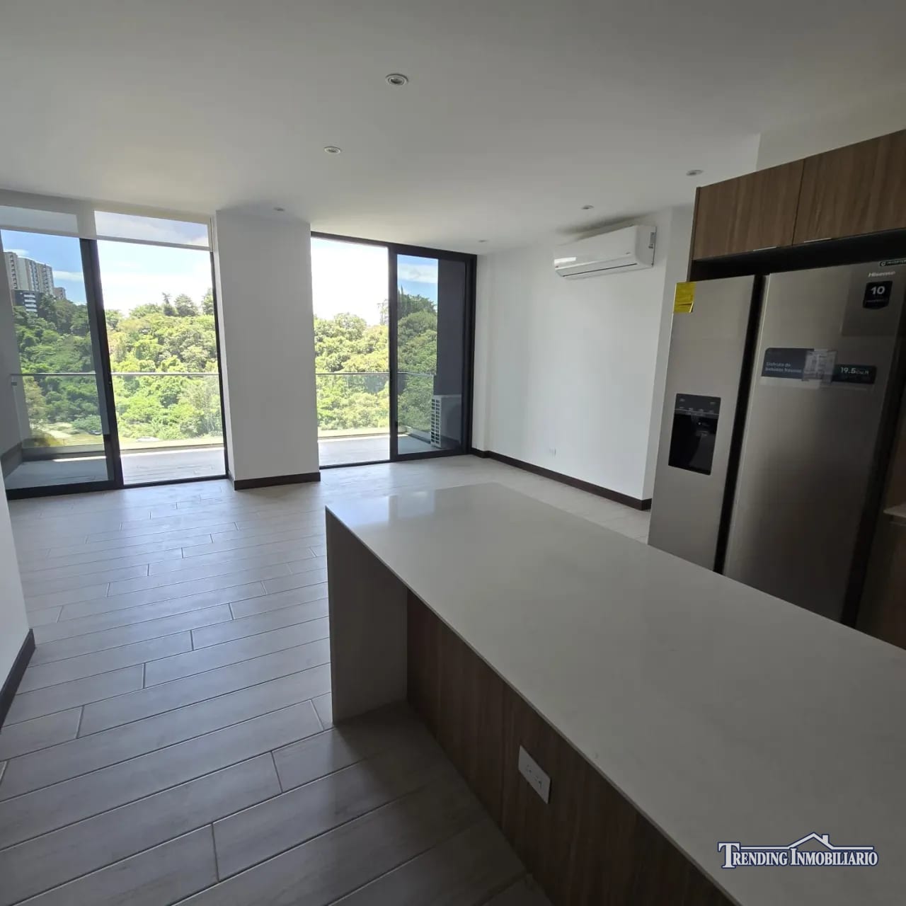 Apartamento en renta zona 15 Edificio Spazio de 3 habitaciones Piscina — Apartamento en Alquiler en Spazio, Zona 15, Guatemala, Ciudad — foto 1 de 11