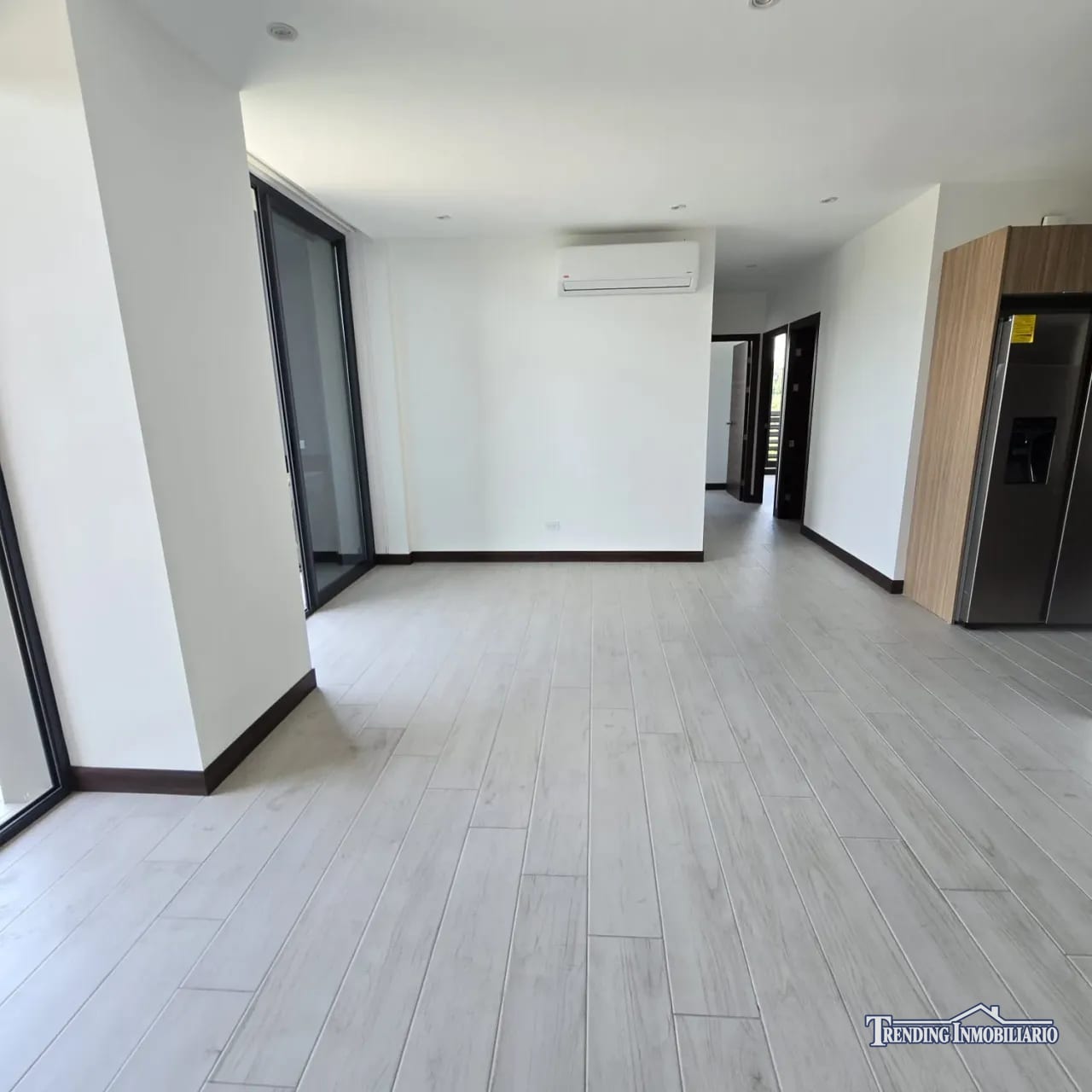 Apartamento en renta zona 15 Edificio Spazio de 3 habitaciones Piscina — Apartamento en Alquiler en Spazio, Zona 15, Guatemala, Ciudad — foto 5 de 11