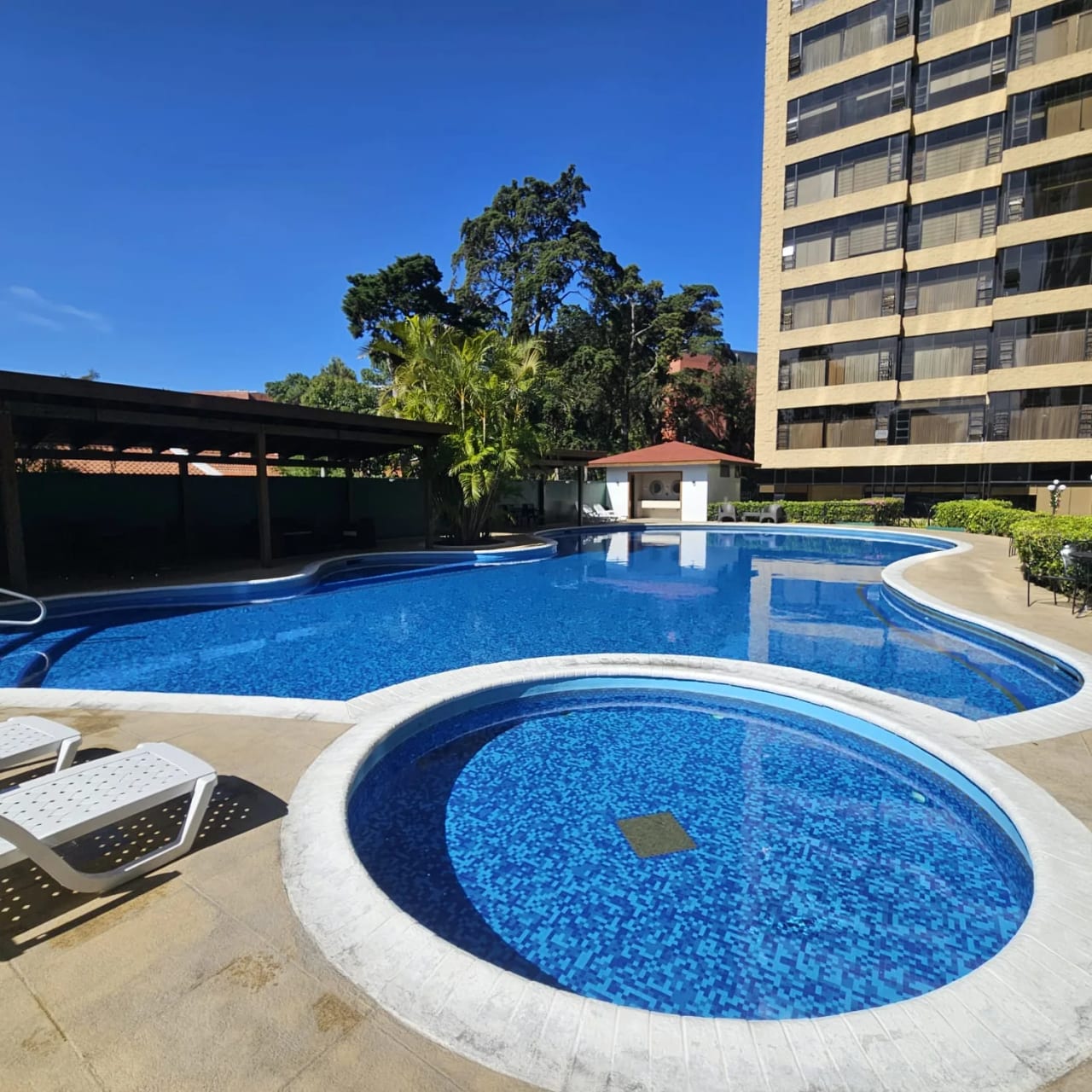 Apartamento en venta zona 10 Edif Milenia Oakland 3 habitaciones 198m² — Apartamento en Venta en Milenia, Zona 10, Guatemala, Ciudad — foto 15 de 15