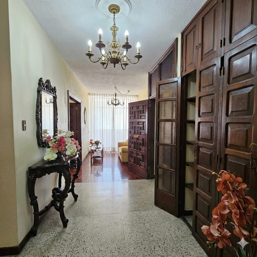 Propiedad comercial en venta zona 1 + 12 parqueos, acabados de lujjo — Edificio en Venta en El Centro, Zona 1, Guatemala, Ciudad — foto 5 de 12