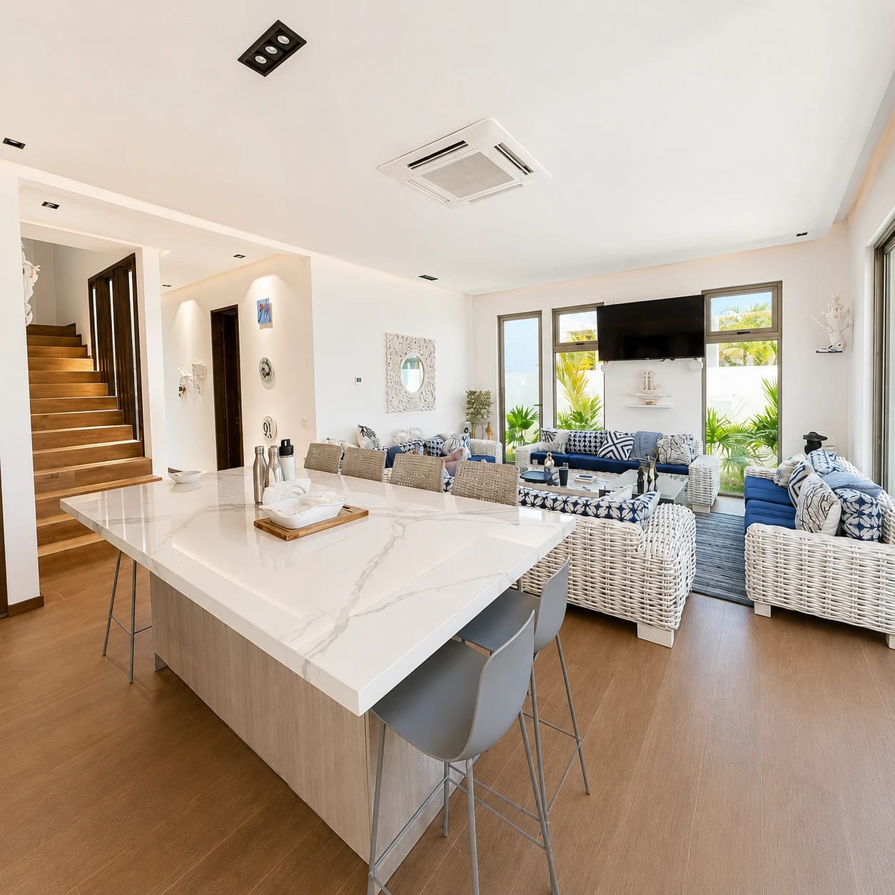 Casa amueblada en venta Juan Gaviota de 4 habitaciones + 6 parqueos — Casa vacacional en Venta en Juan Gaviota Marina del Sur, Puerto San José, Escuintla — foto 2 de 7