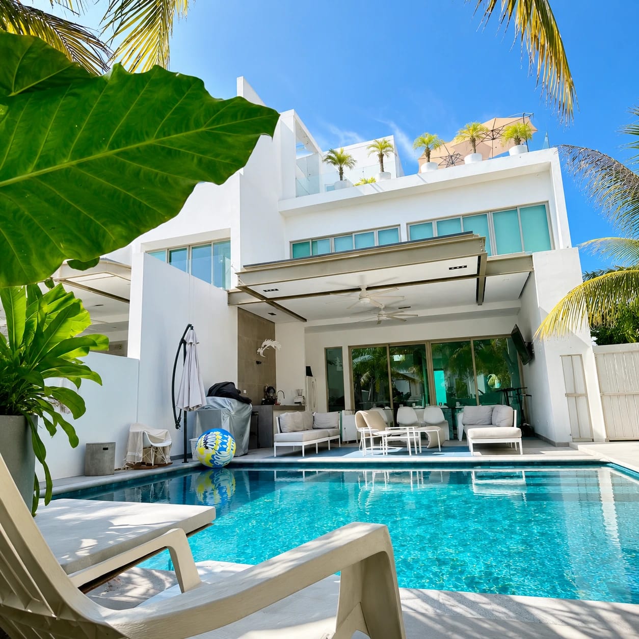 Casa amueblada en venta Juan Gaviota de 4 habitaciones + 6 parqueos — Casa vacacional en Venta en Juan Gaviota Marina del Sur, Puerto San José, Escuintla — foto 3 de 7