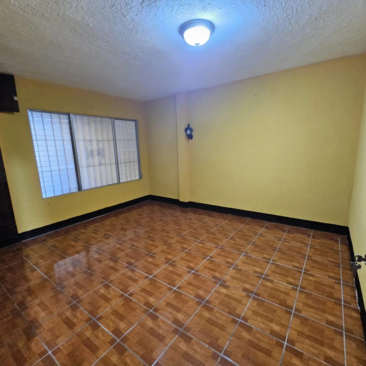 Casa remodelada en venta zona 7 Quinta Samayoa de 5 habitaciones — Casa en Venta en Quinta Samayoa, Zona 7, Guatemala, Ciudad — foto 5 de 11