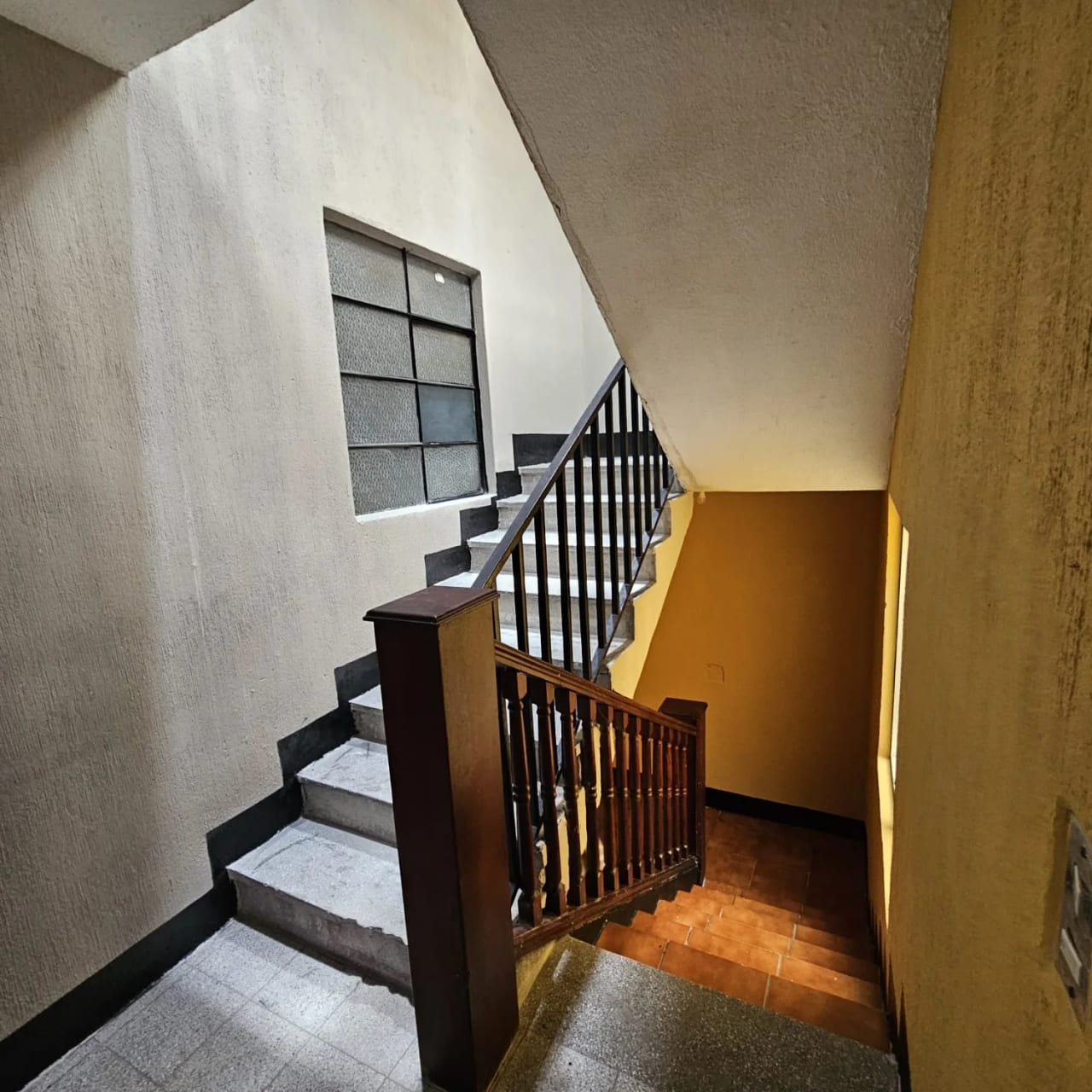 Casa remodelada en venta zona 7 Quinta Samayoa de 5 habitaciones — Casa en Venta en Quinta Samayoa, Zona 7, Guatemala, Ciudad — foto 7 de 11