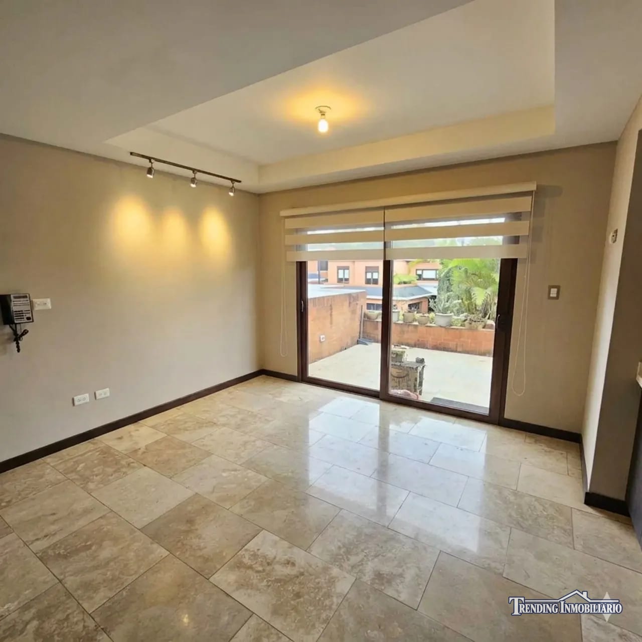 Casa en venta Acacias de Cayalá 4 habitaciones + 6 parqueos — Casa en Venta en Acacias de Cayalá, Zona 16, Guatemala, Ciudad — foto 7 de 17