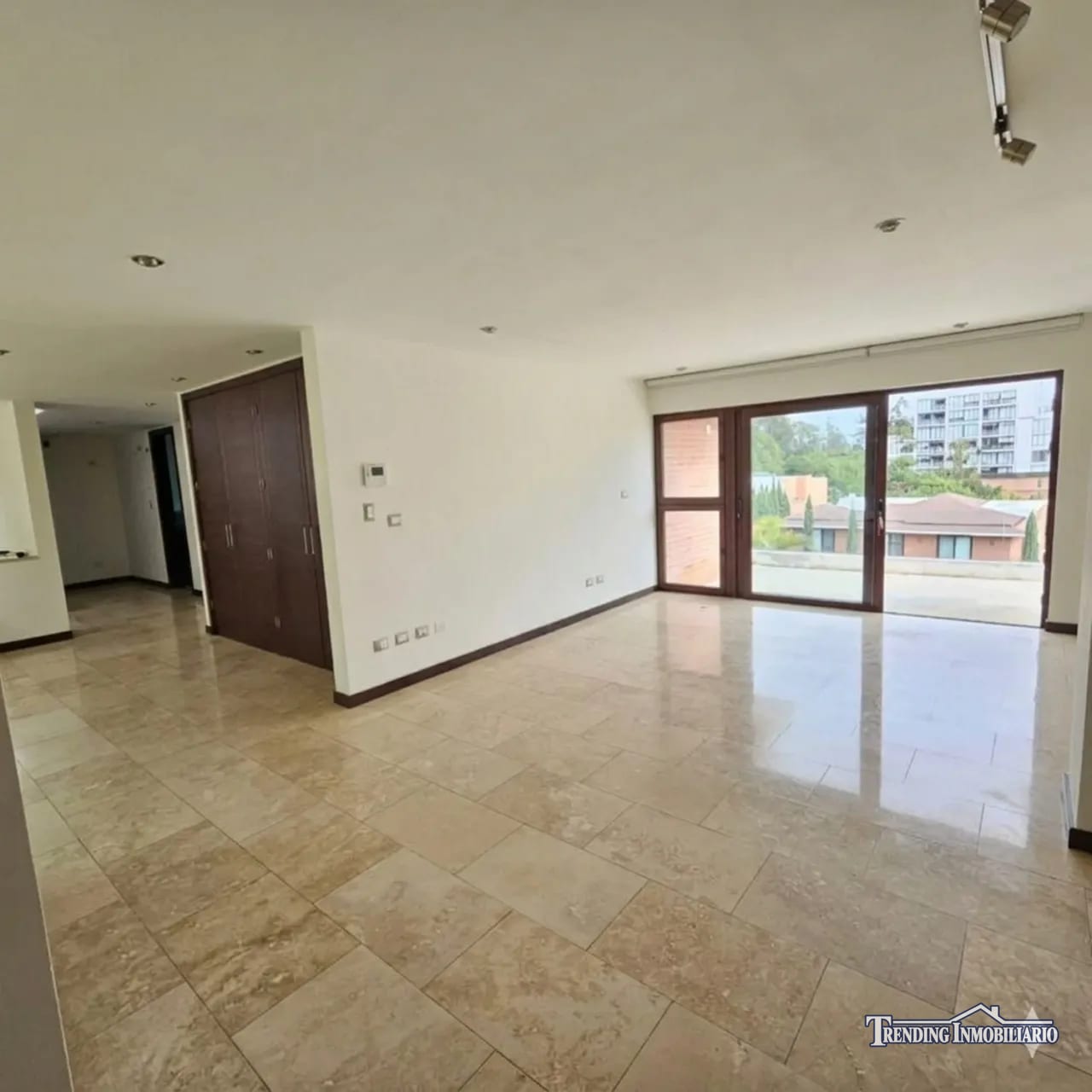 Casa en venta Acacias de Cayalá 4 habitaciones + 6 parqueos — Casa en Venta en Acacias de Cayalá, Zona 16, Guatemala, Ciudad — foto 13 de 17