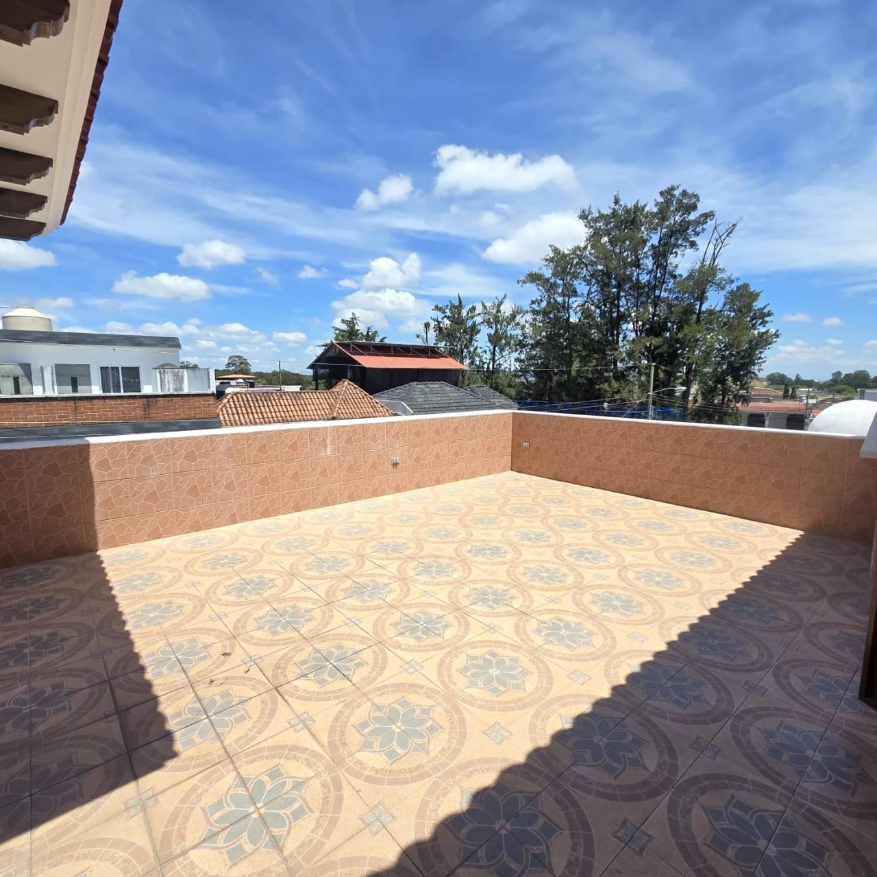 Casa en venta zona 16 cond Montesolar de 4 habitaciones + 3 parqueos — Casa en Venta en MonteSolar, Zona 16, Guatemala, Ciudad — foto 12 de 12