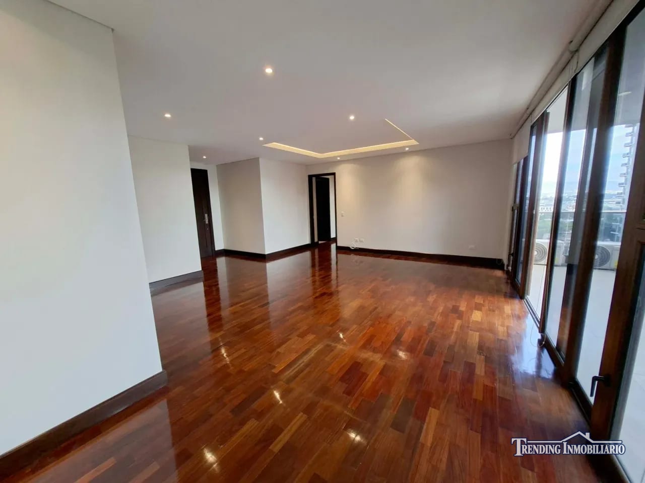 Apartamento de lujo en alquiler Zona 14, Santa Inés de 2 habitaciones — Apartamento en Alquiler en Santa Inés, Zona 14, Guatemala, Ciudad — foto 3 de 9