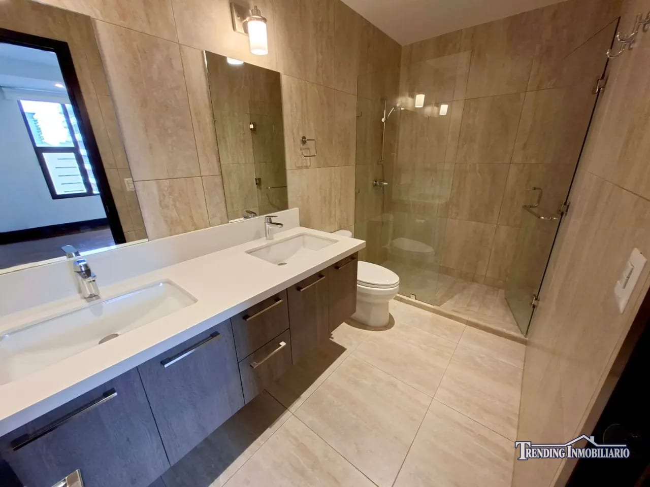Apartamento de lujo en alquiler Zona 14, Santa Inés de 2 habitaciones — Apartamento en Alquiler en Santa Inés, Zona 14, Guatemala, Ciudad — foto 9 de 9