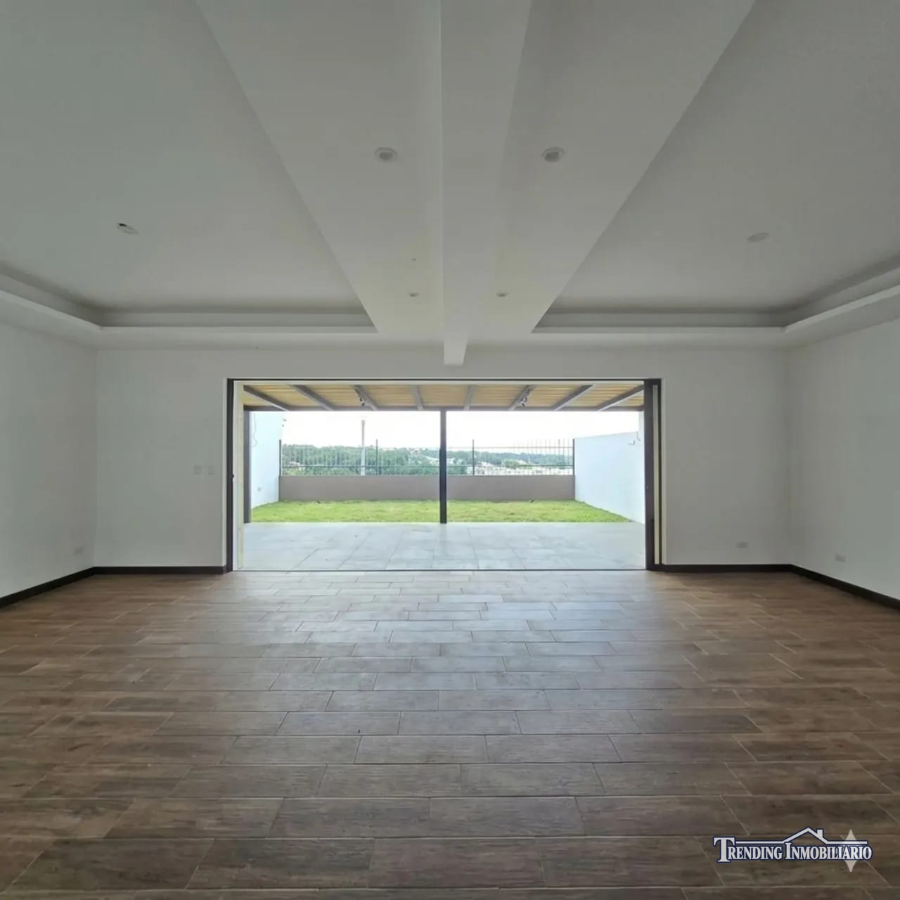 Casa en alquiler Zona 16, Lomas de San Isidro de 4 habitaciones — Casa en Alquiler en Lomas de San Isidro - La Reserva, Zona 16, Guatemala, Ciudad — foto 1 de 11