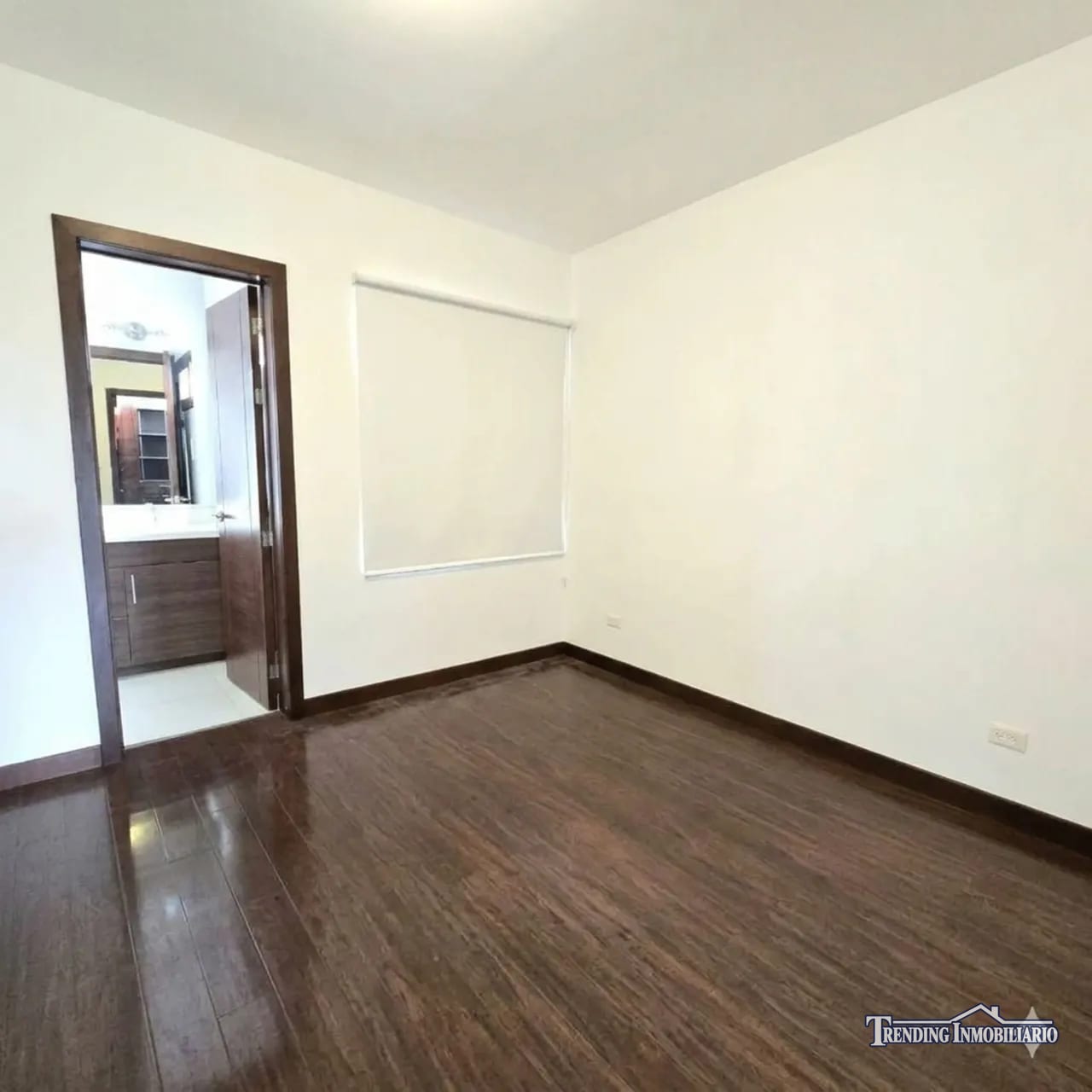 Casa en alquiler Zona 16, Lomas de San Isidro de 4 habitaciones — Casa en Alquiler en Lomas de San Isidro - La Reserva, Zona 16, Guatemala, Ciudad — foto 7 de 11
