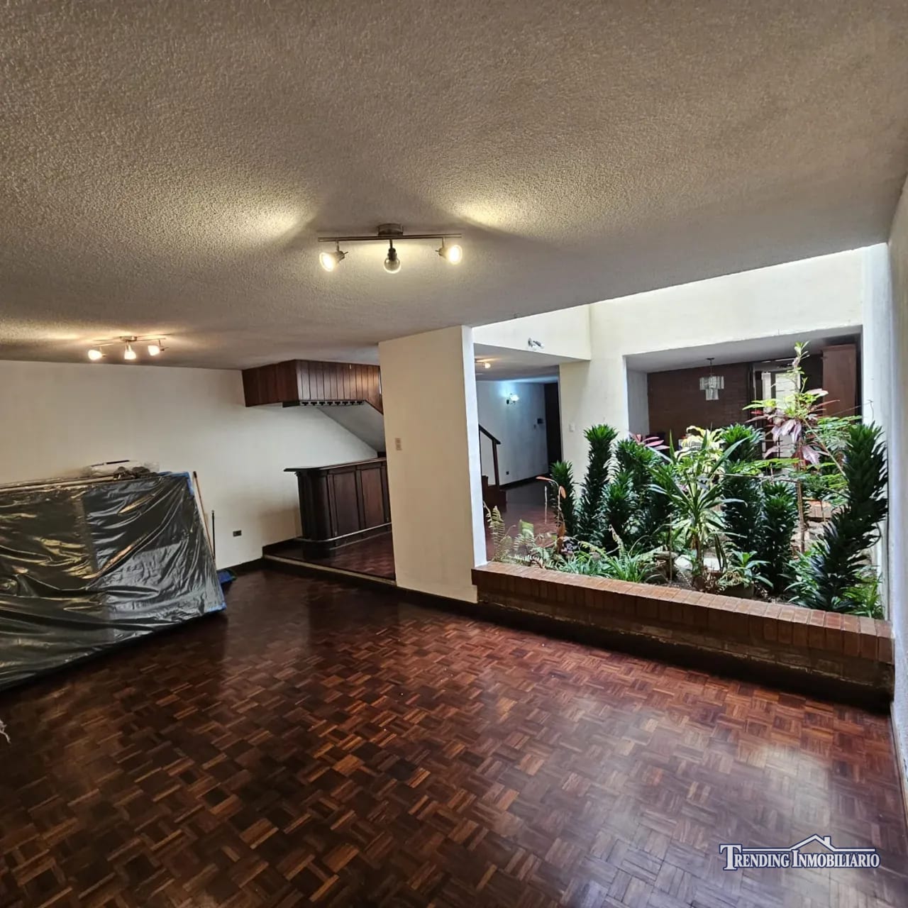 Casa en renta Zona 10, Condominio Pradera de 4 habitaciones + 2 parque — Casa en Alquiler en Zona 10, Guatemala, Ciudad — foto 2 de 10