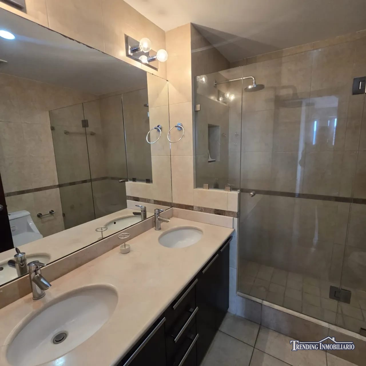 Apartamento amueblado en renta Zona 10, Santa María de 1 habitación + — Apartamento en Alquiler en Santa María, Zona 10, Guatemala, Ciudad — foto 11 de 13