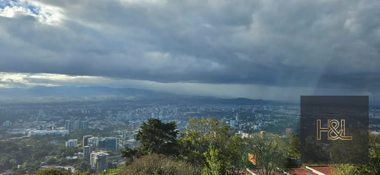 Terreno Km.10.5 CAES / Vista Infinita a volcanes y Ciudad — Terreno en Venta en Santa Catarina Pinula, Guatemala, Ciudad — foto 1 de 11