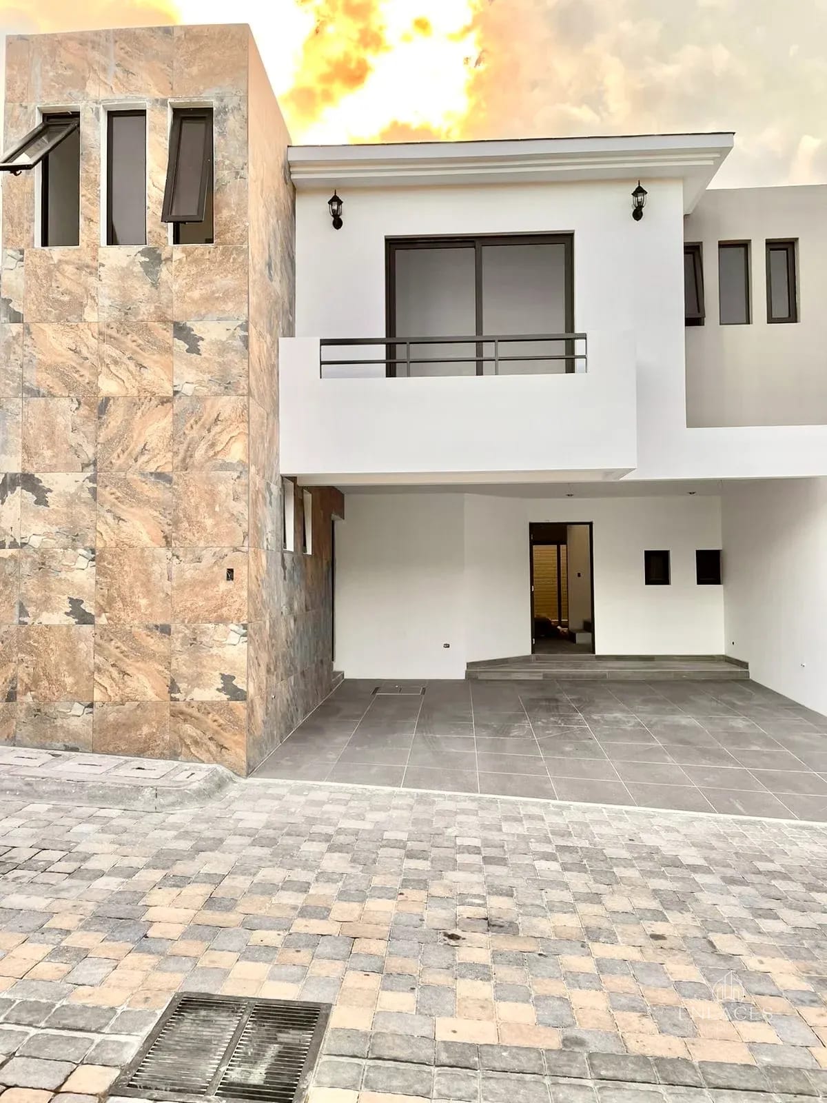 San Cristóbal • Casa en Venta • Condominio Santa Fe, Sector A-1 — Casa en Venta en Zona 8 Mixco, Guatemala, Ciudad — foto 1 de 12