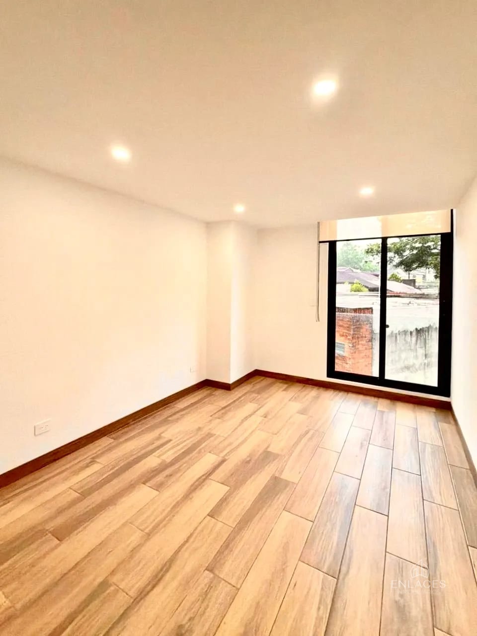 Zona 15 • Apartamento en Renta • Edificio Privé — Apartamento en Alquiler en Zona 15, Guatemala, Ciudad — foto 10 de 13