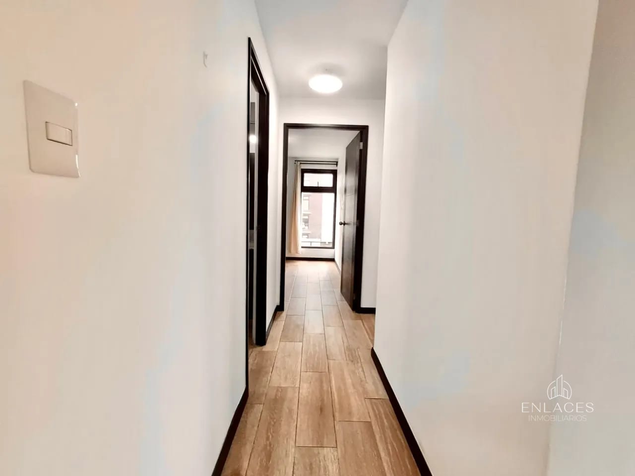 Zona 16 • Apartamento en Renta • Edificio Nagano — Apartamento en Alquiler en Zona 16, Guatemala, Ciudad — foto 4 de 14