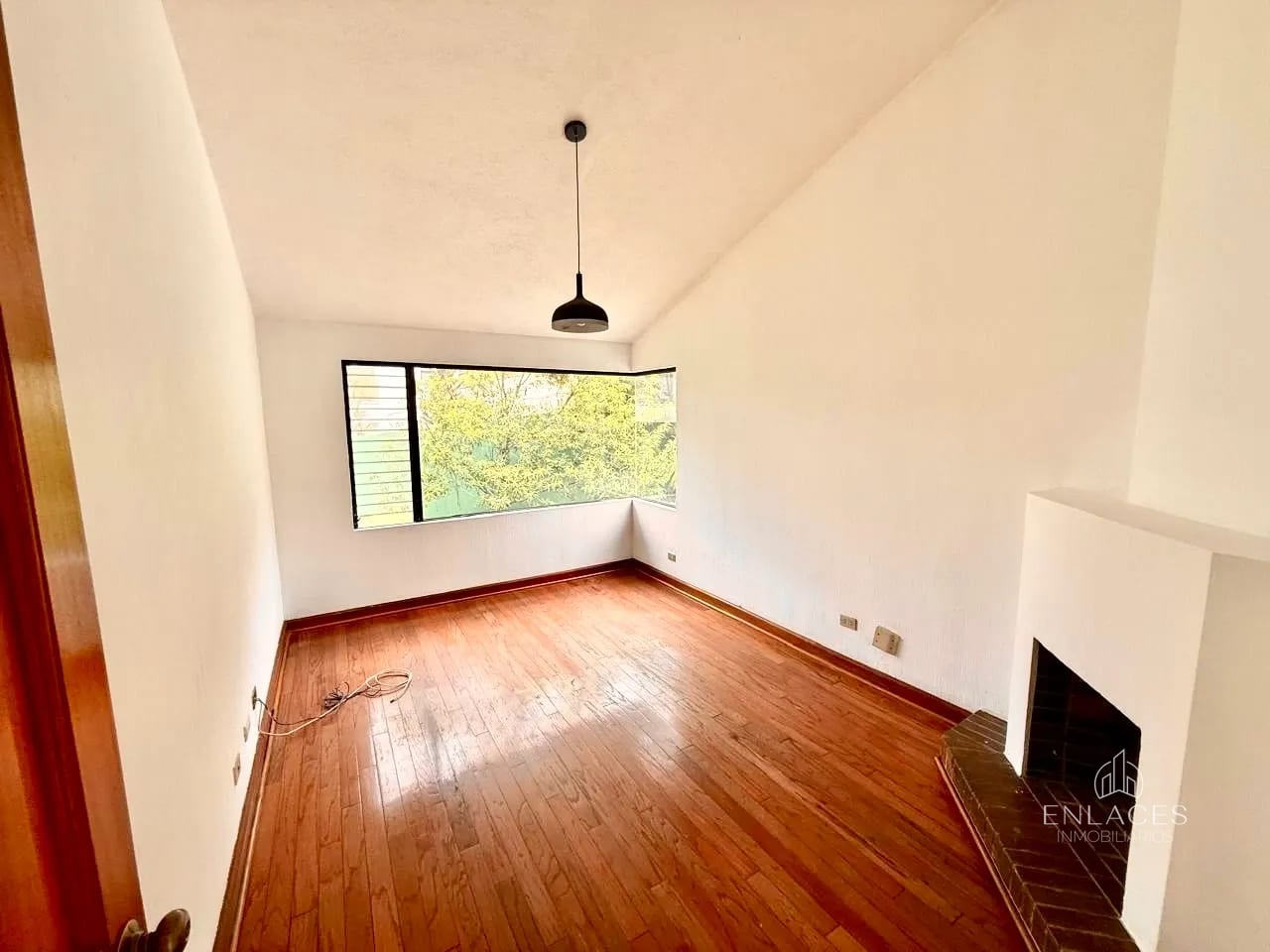 Km 12 CAES • Casa en Venta • Condominio La Encantada — Casa en Venta en La Encantada, Carretera a El Salvador, Guatemala, Ciudad — foto 10 de 14