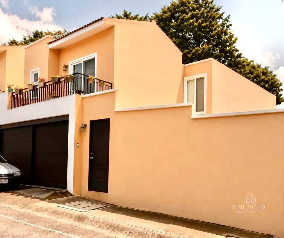 Km 21.5 CAES • Casa en Venta • Cumbres de la Arboleda — Casa en Venta en Cumbres de La Arboleda, Carretera a El Salvador, Guatemala, Ciudad — foto 1 de 11