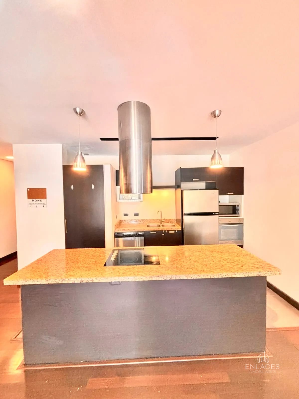 Zona 15 VH1 • Apartamento en Renta • Edificio Midori — Apartamento en Alquiler en Midori, Zona 15, Guatemala, Ciudad — foto 1 de 13