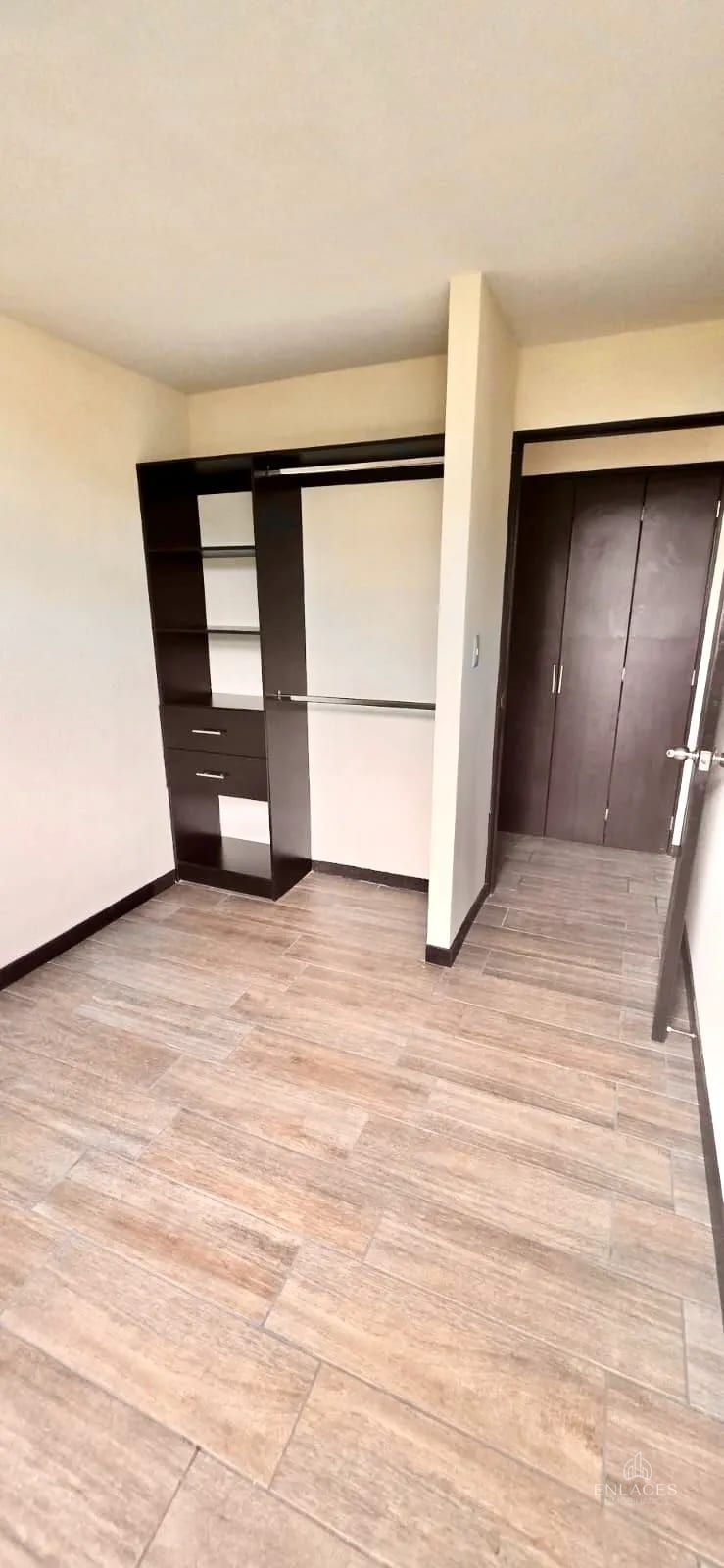 Km 16.5 CAES • Apartamento Semiamueblado en Renta • Edificio Monet — Apartamento en Alquiler en km 16-20, Carretera a El Salvador, Guatemala, Ciudad — foto 8 de 15