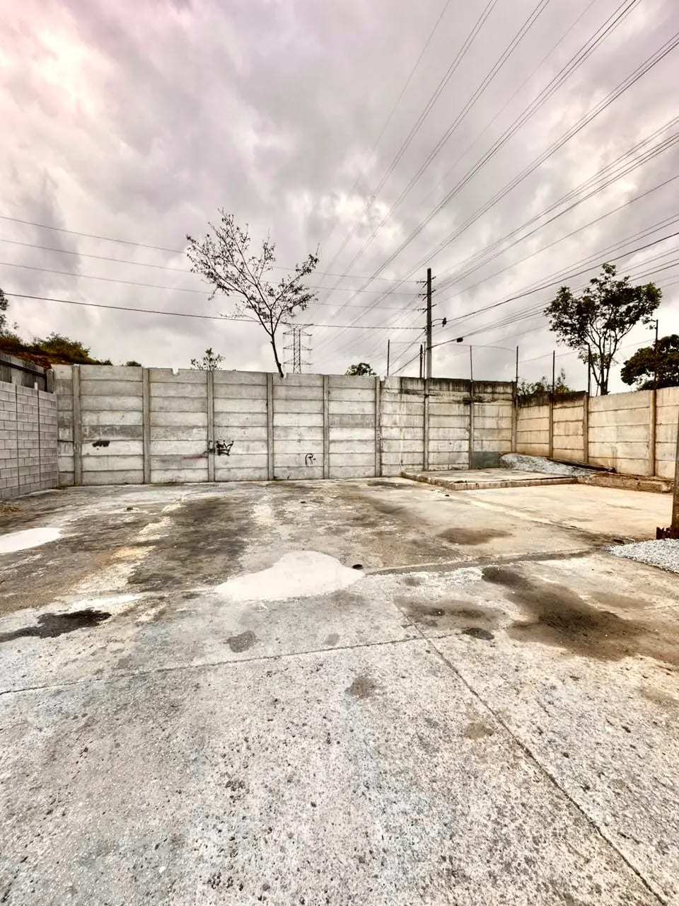 Km 8.5 Ruta al Atlántico • Predio en Renta — Terreno en Alquiler en Zona 18, Guatemala, Ciudad — foto 1 de 17