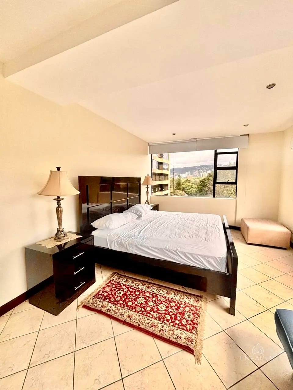 Zona 10 • Apartamento Amueblado en Renta/Venta • Edificio Milenia — Apartamento en Alquiler en Milenia, Zona 10, Guatemala, Ciudad — foto 7 de 10