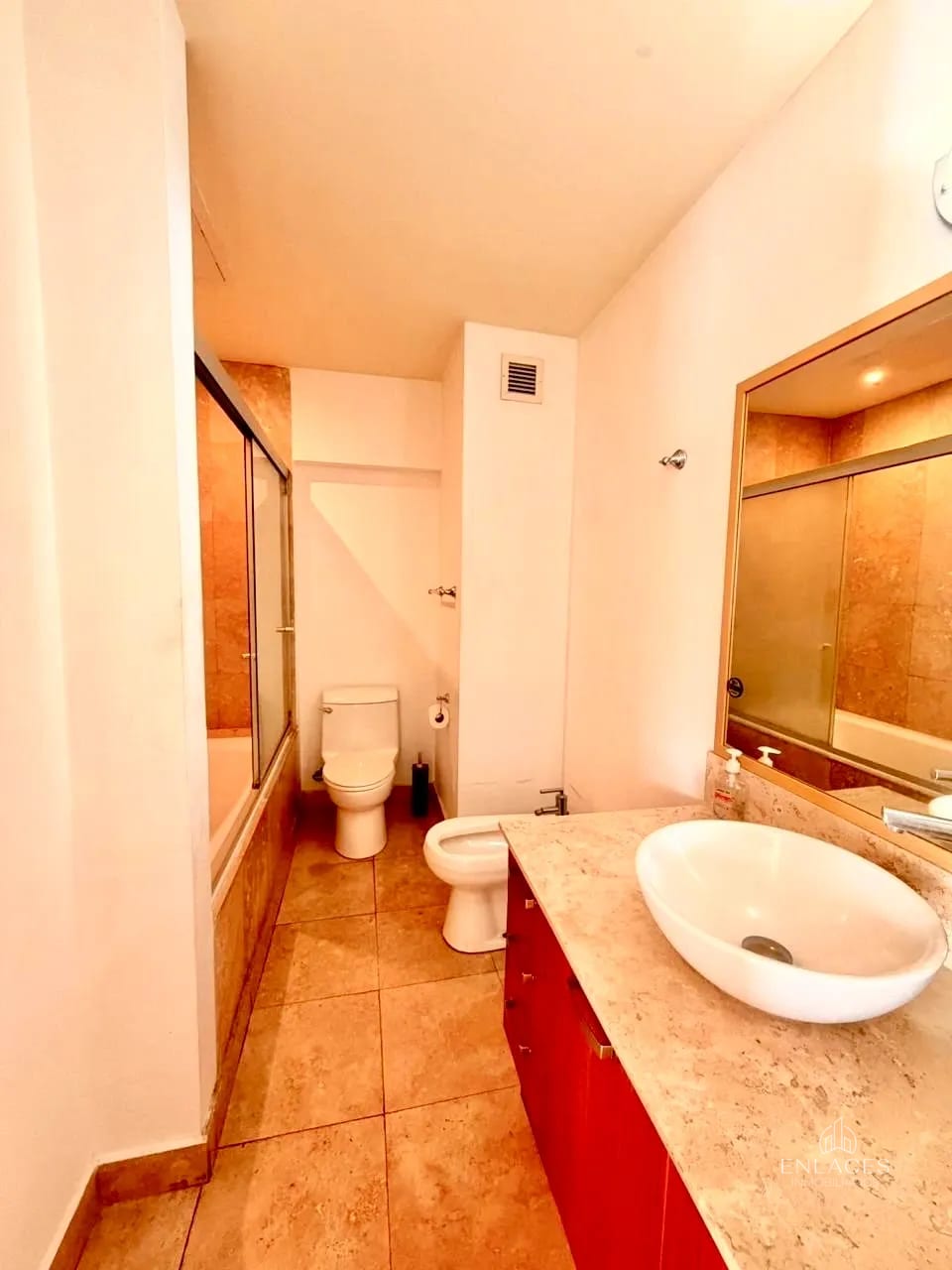 Zona 10 • Apartamento en Renta/Venta • Edificio Atrium — Apartamento en Alquiler en Atrium, Zona 10, Guatemala, Ciudad — foto 9 de 12