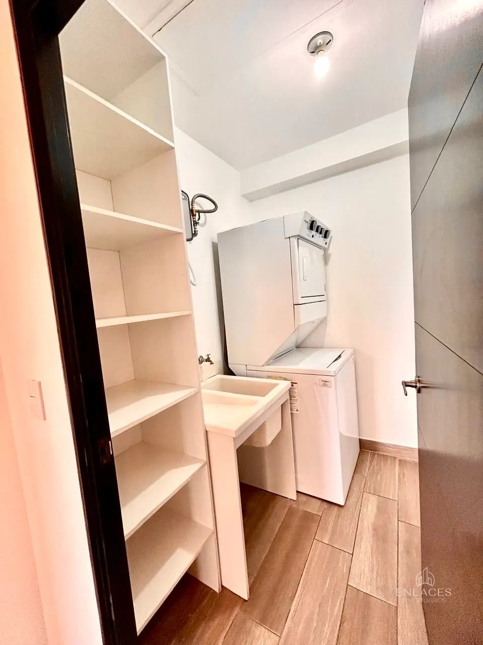 Zona 11 • Apartamento en Venta • Edificio Torre Mariscal — Apartamento en Venta en Zona 11, Guatemala, Ciudad — foto 11 de 16