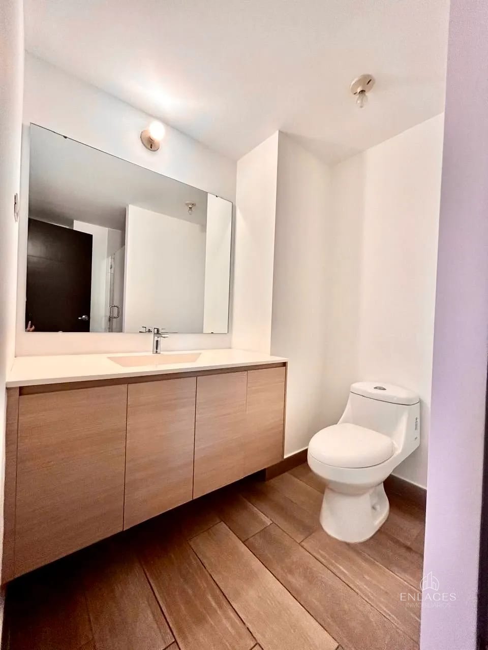 Zona 11 • Apartamento en Venta • Edificio Torre Mariscal — Apartamento en Venta en Zona 11, Guatemala, Ciudad — foto 10 de 16