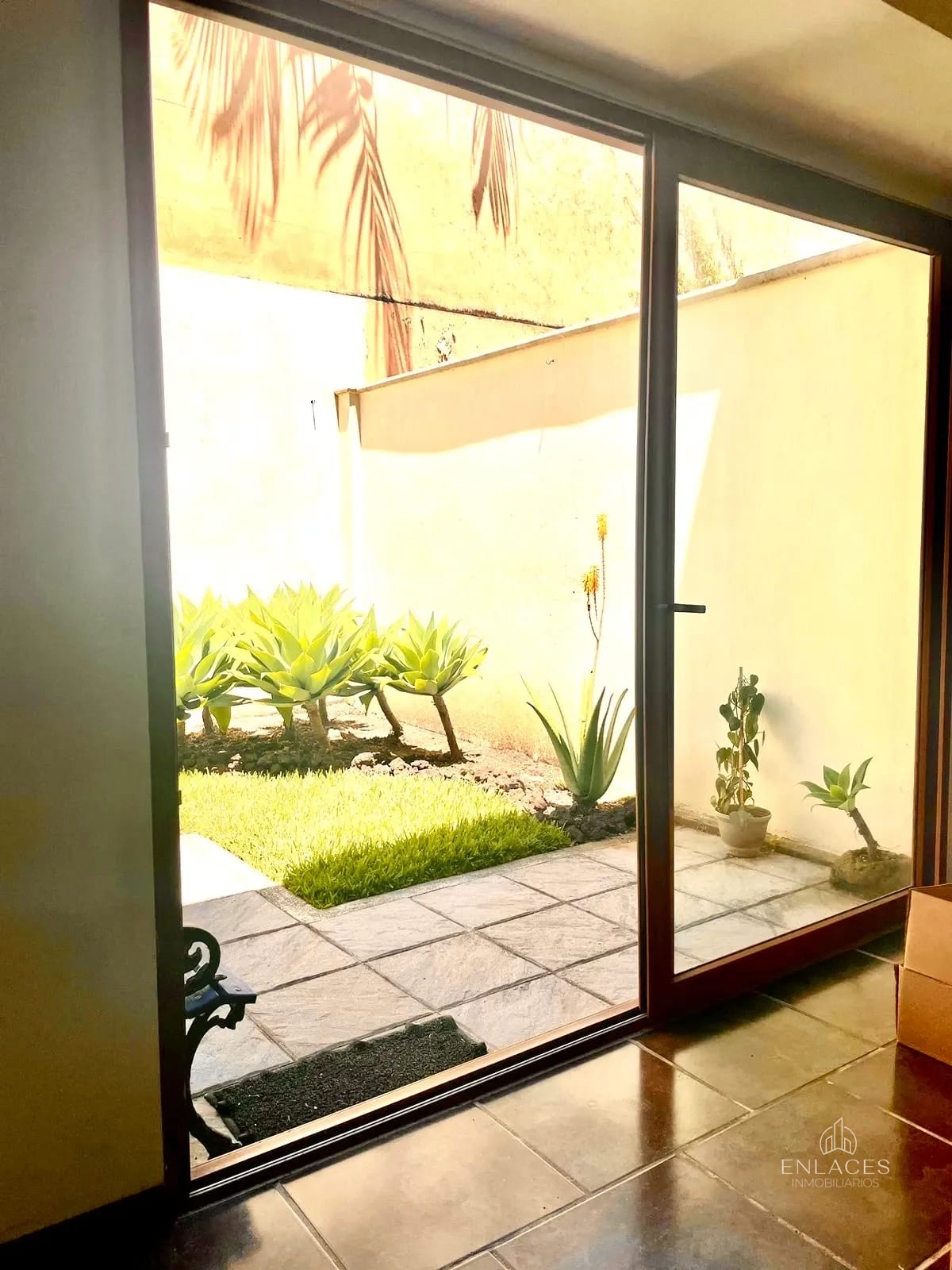 Km 21.5 CAES • Casa en Venta • Condominio Cumbres de la Arboleda — Casa en Venta en Cumbres de La Arboleda, Carretera a El Salvador, Guatemala, Ciudad — foto 4 de 17