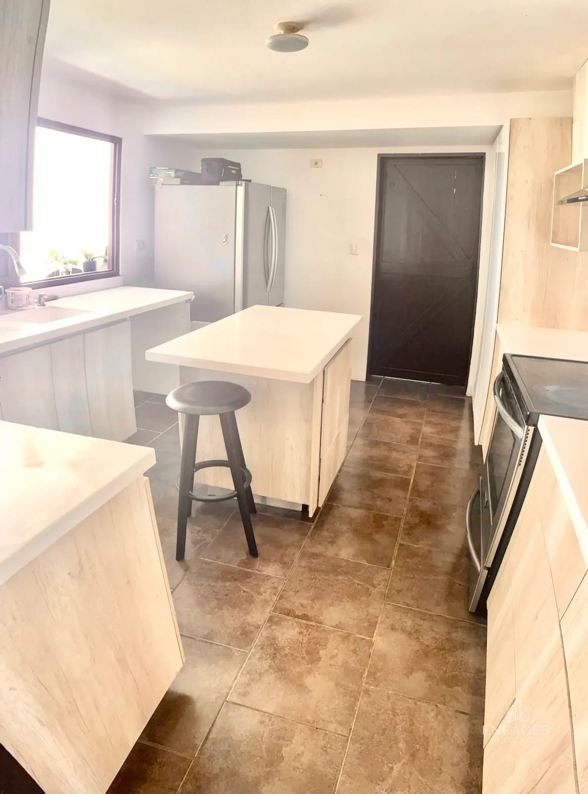 Km 21.5 CAES • Casa en Venta • Condominio Cumbres de la Arboleda — Casa en Venta en Cumbres de La Arboleda, Carretera a El Salvador, Guatemala, Ciudad — foto 1 de 17