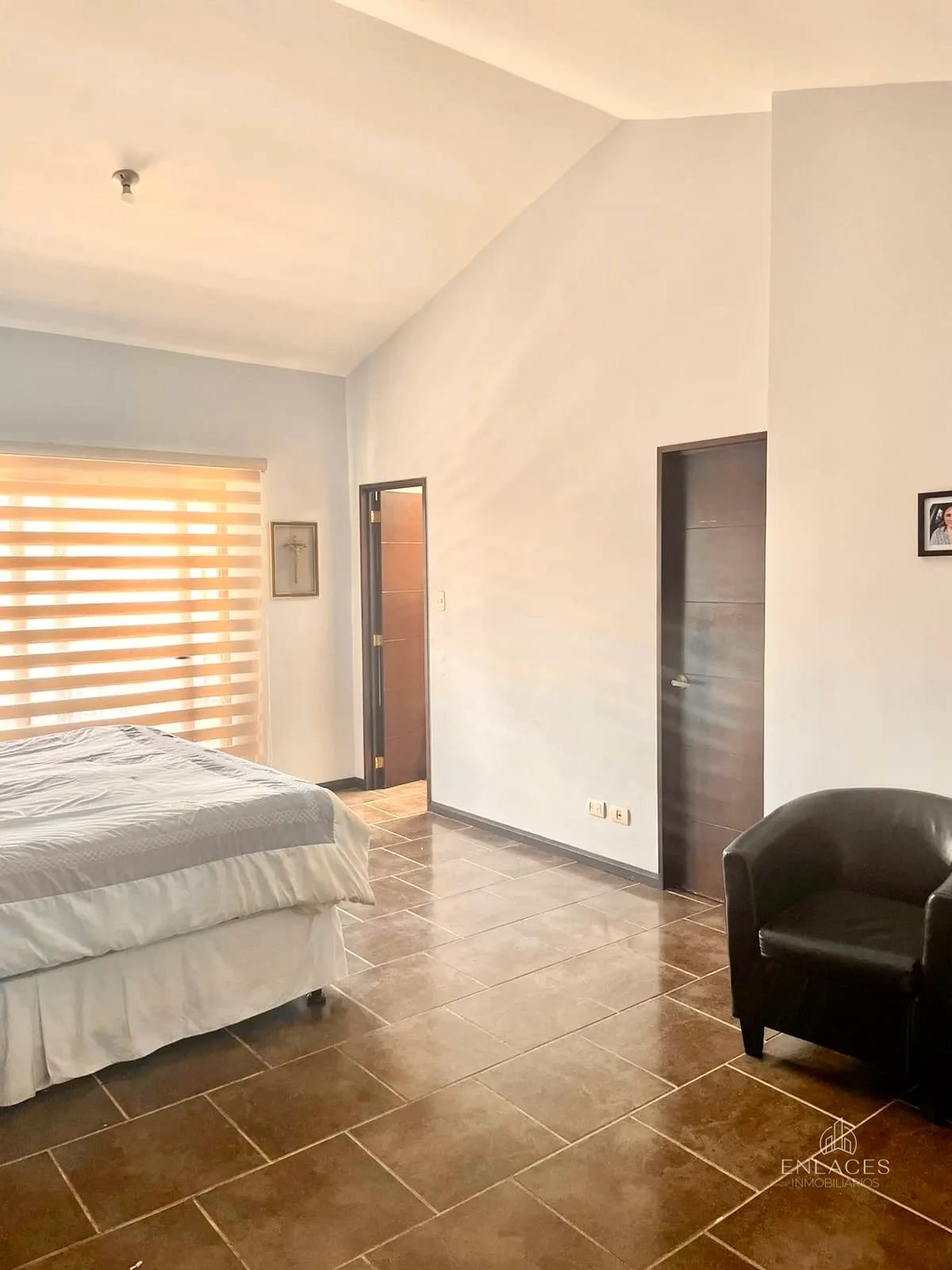 Km 21.5 CAES • Casa en Venta • Condominio Cumbres de la Arboleda — Casa en Venta en Cumbres de La Arboleda, Carretera a El Salvador, Guatemala, Ciudad — foto 12 de 17