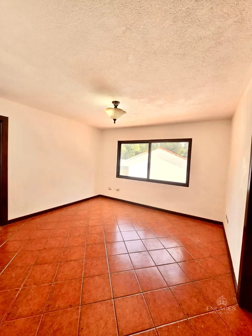 Km 16 CAES • Casa en Venta • Valles de Napa — Casa en Venta en Valles de Napa, Carretera a El Salvador, Guatemala, Ciudad — foto 9 de 14
