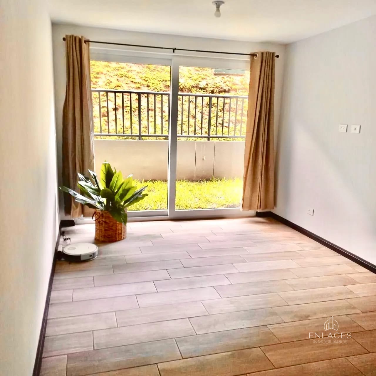 Km 18.5 CAES • Apartamento con Jardín en Renta/Venta • Edificio Bari — Apartamento en Alquiler en Bari, Carretera a El Salvador, Guatemala, Ciudad — foto 3 de 10