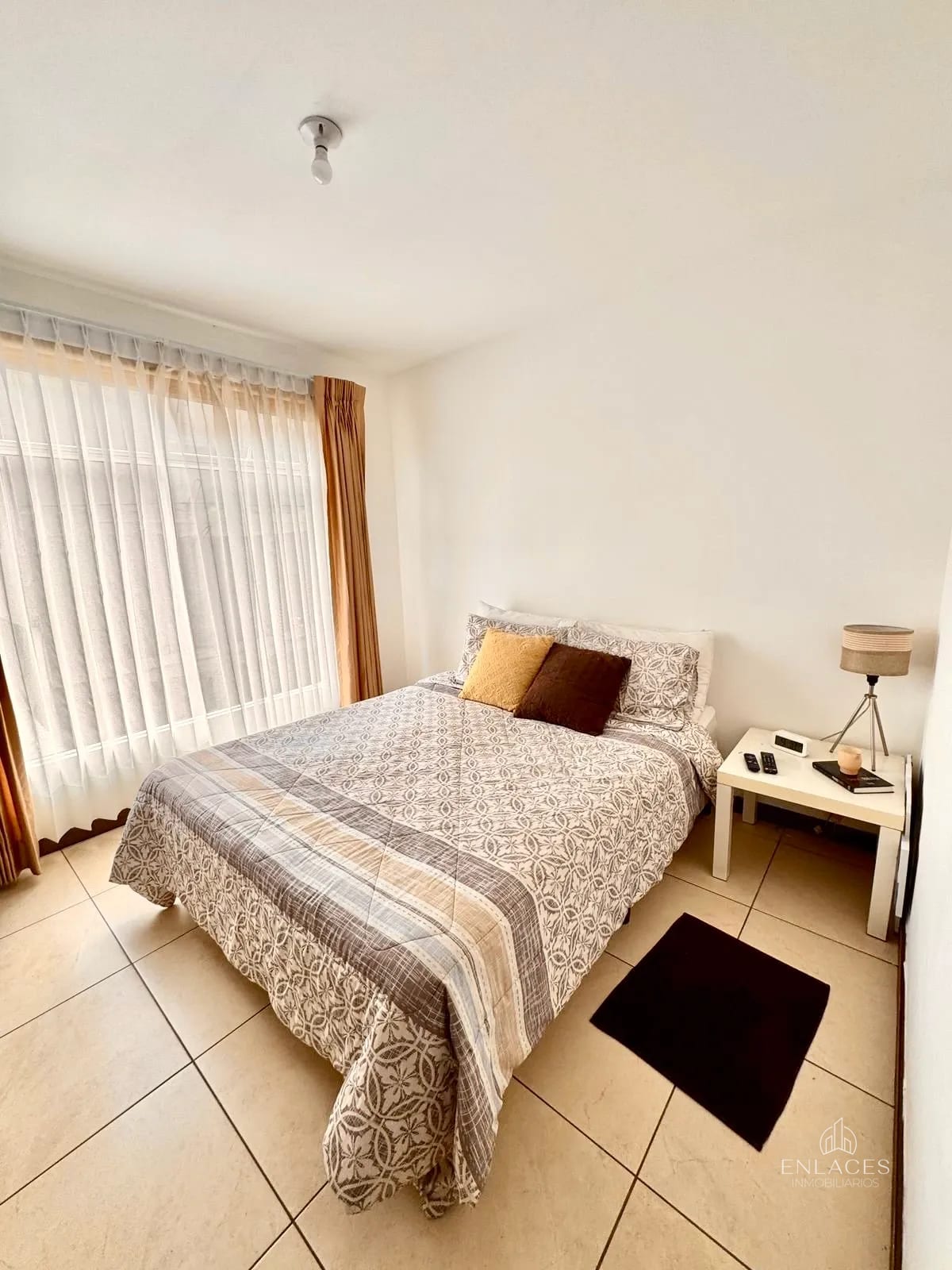 Zona 7 • Apartamento en Renta • Edificio Pórtico — Apartamento en Alquiler en Zona 7, Guatemala, Ciudad — foto 4 de 15