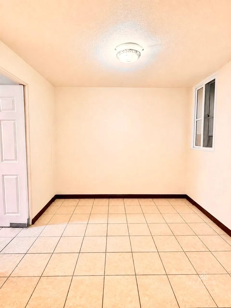 Villa Nueva • Casa en Venta • Colinas de Monte María Sur — Casa en Venta en Villa Nueva, Guatemala, Ciudad — foto 8 de 12